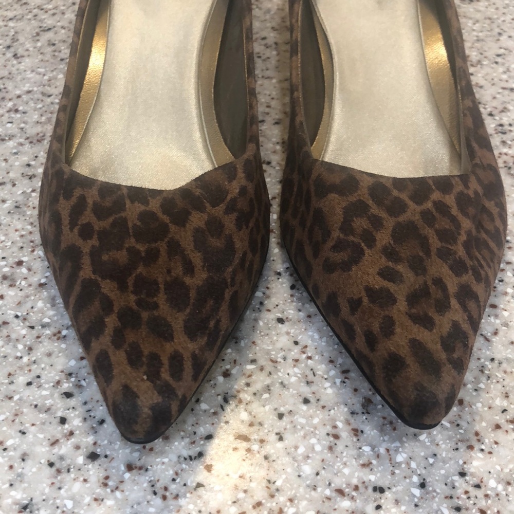 Leopard Heel - Picture 2 of 6